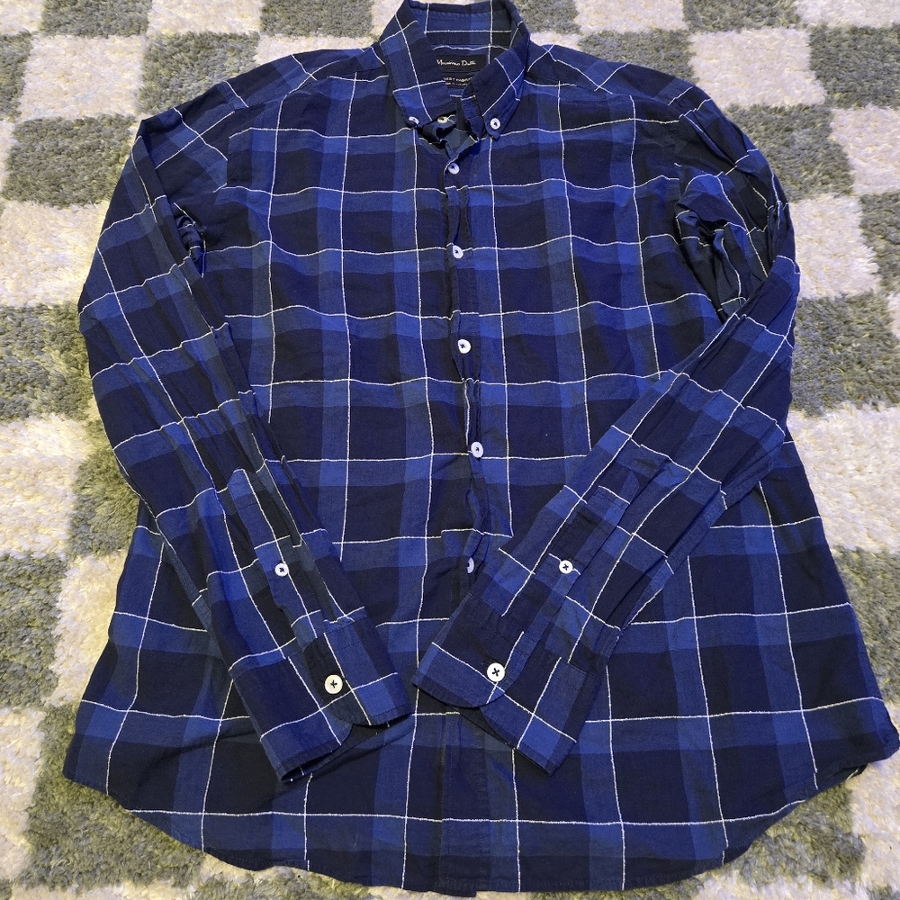 Massimo Dutti Men's Navy and White Buttoned Down Shirt